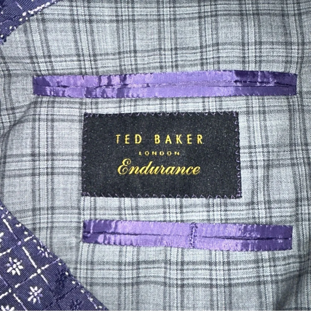 Ted‎ Baker London Endurance suit coat size 40 L